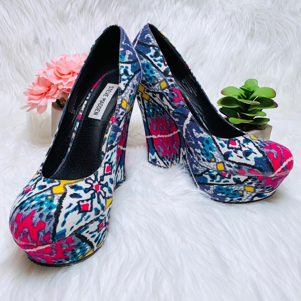 Steve Madden Colorful Boho-Chic Wedge Heels
